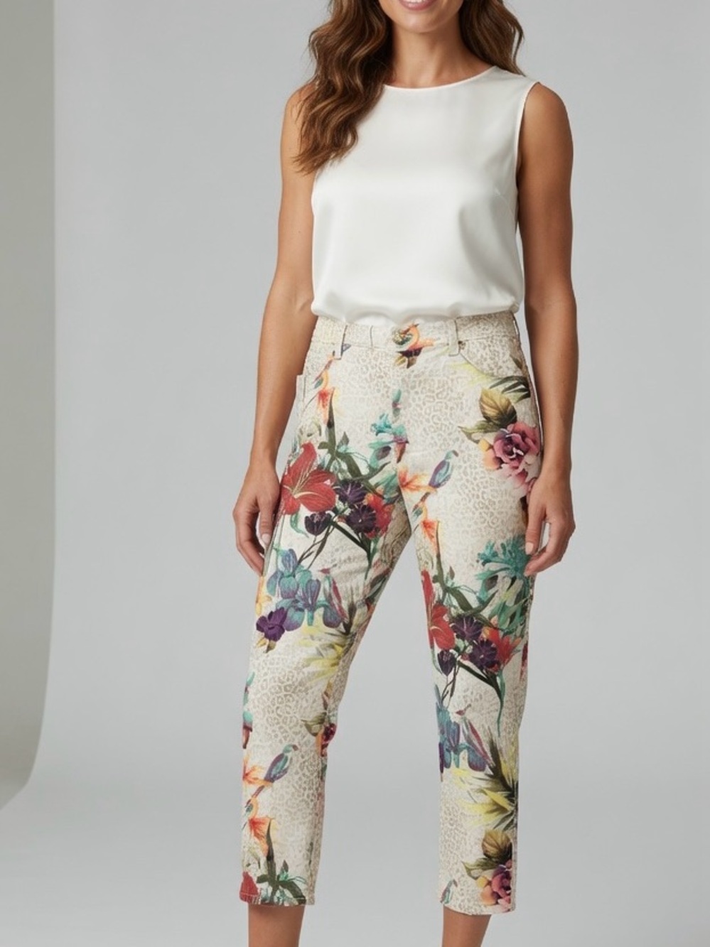 Chico's Cream Floral Crop Pants sz 1 (8)